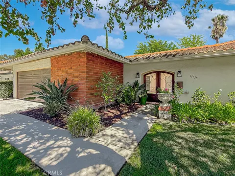 31735 Bainbrook Court
