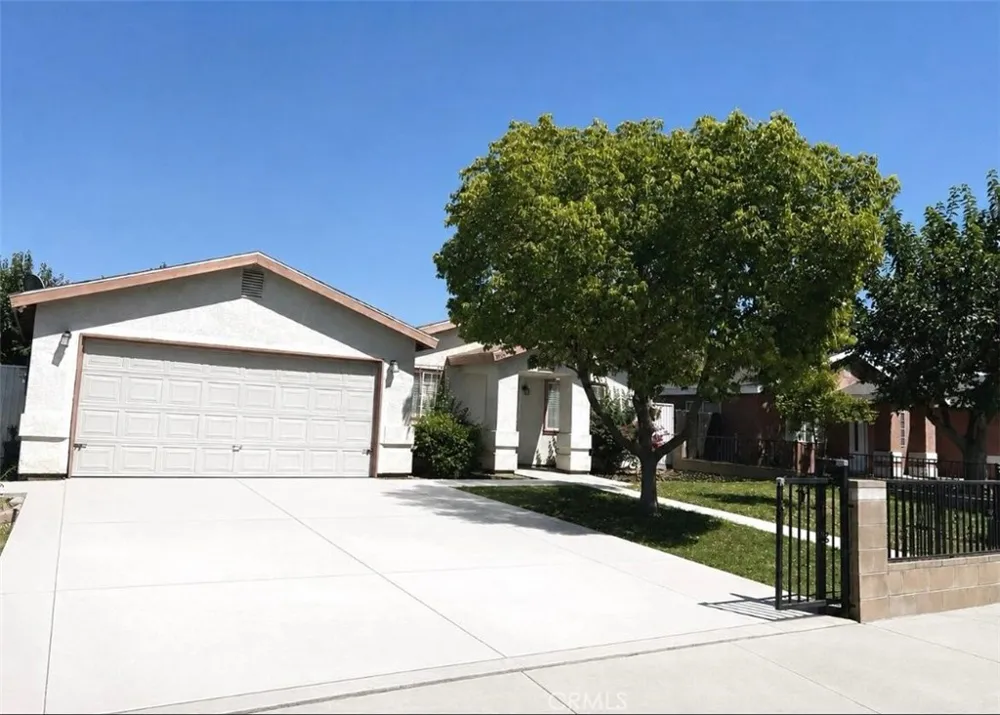 1850 Pepper Tree Close Wasco, CA 93280