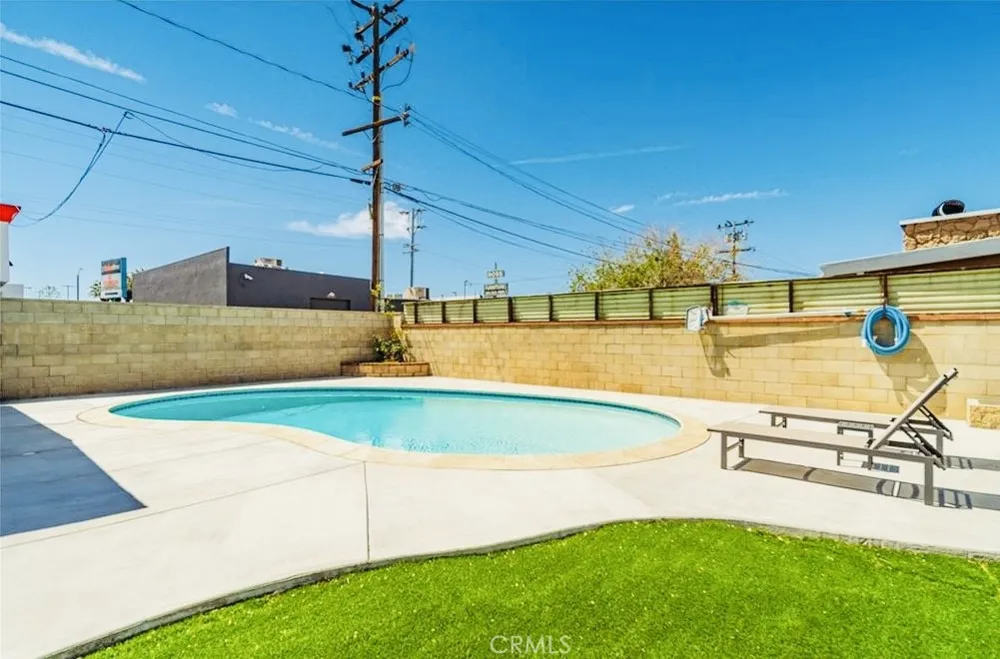1052 W Avenue J15 Lancaster, CA 93534