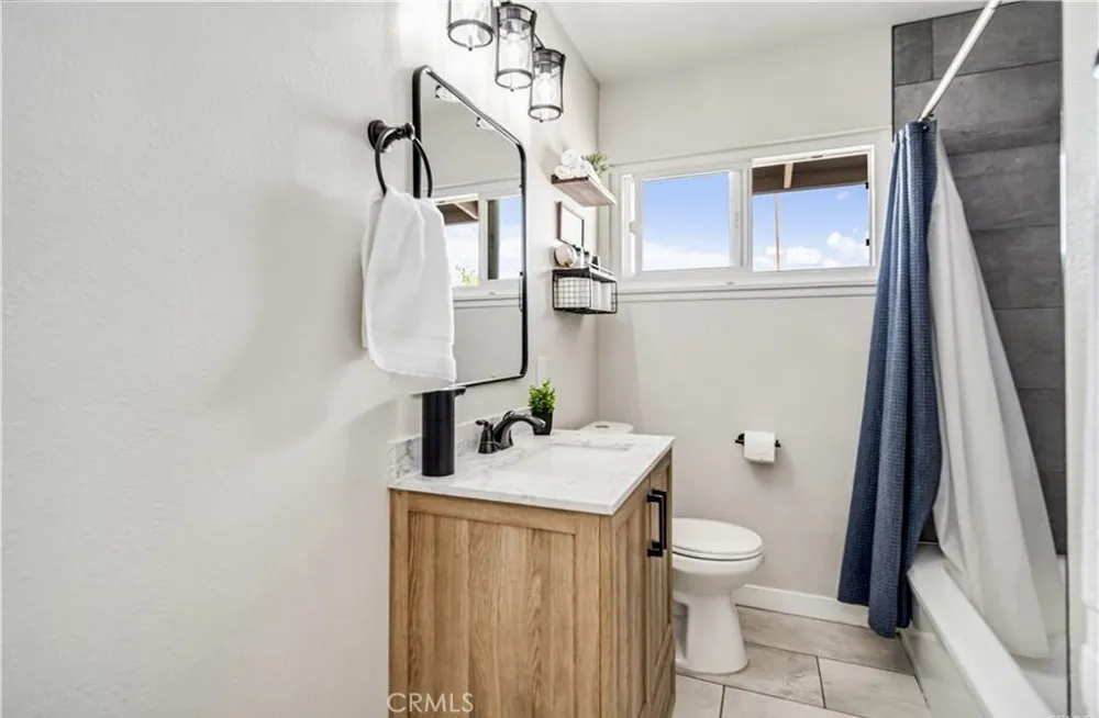 1052 W Avenue J15 Lancaster, CA 93534