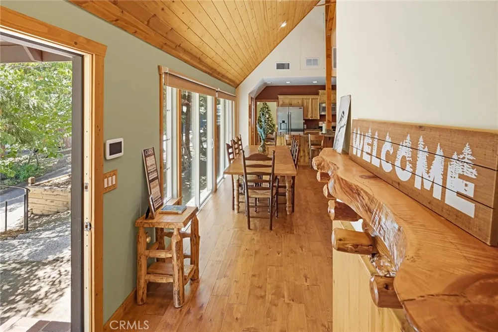 118 E LANE Lake Arrowhead, CA 92352