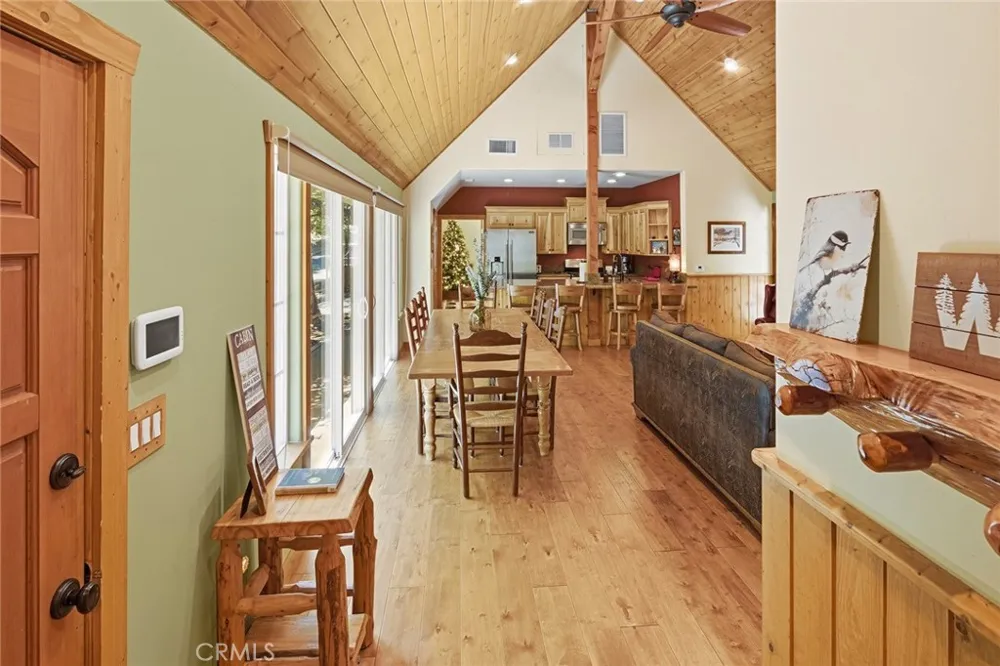 118 E LANE Lake Arrowhead, CA 92352