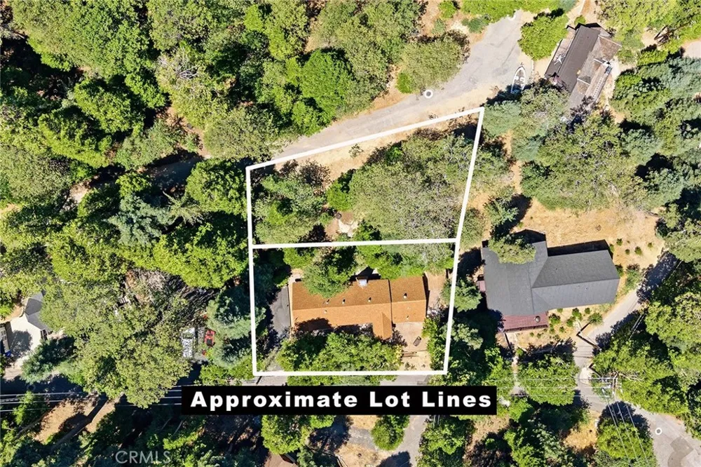 118 E LANE Lake Arrowhead, CA 92352