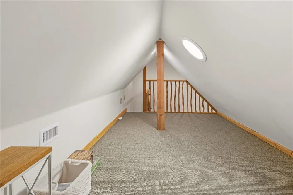 118 E LANE Lake Arrowhead, CA 92352