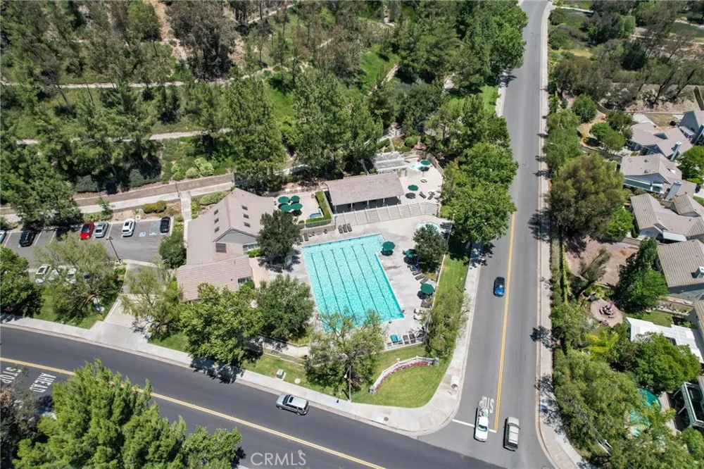 27184 Highlands Lane Valencia, CA 91354