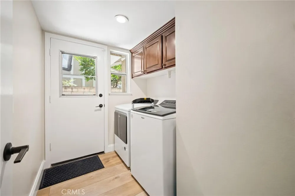 27184 Highlands Lane Valencia, CA 91354