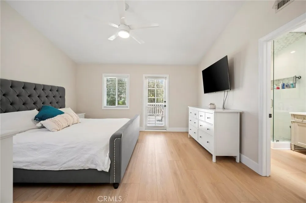 27184 Highlands Lane Valencia, CA 91354