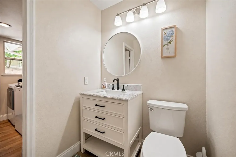 27184 Highlands Lane Valencia, CA 91354