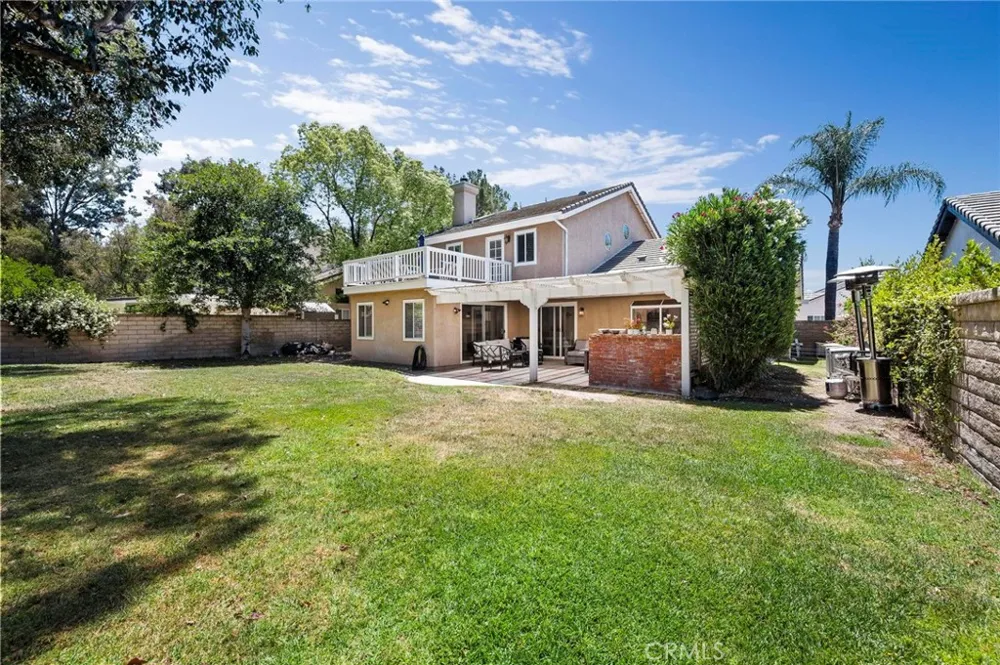 27184 Highlands Lane Valencia, CA 91354