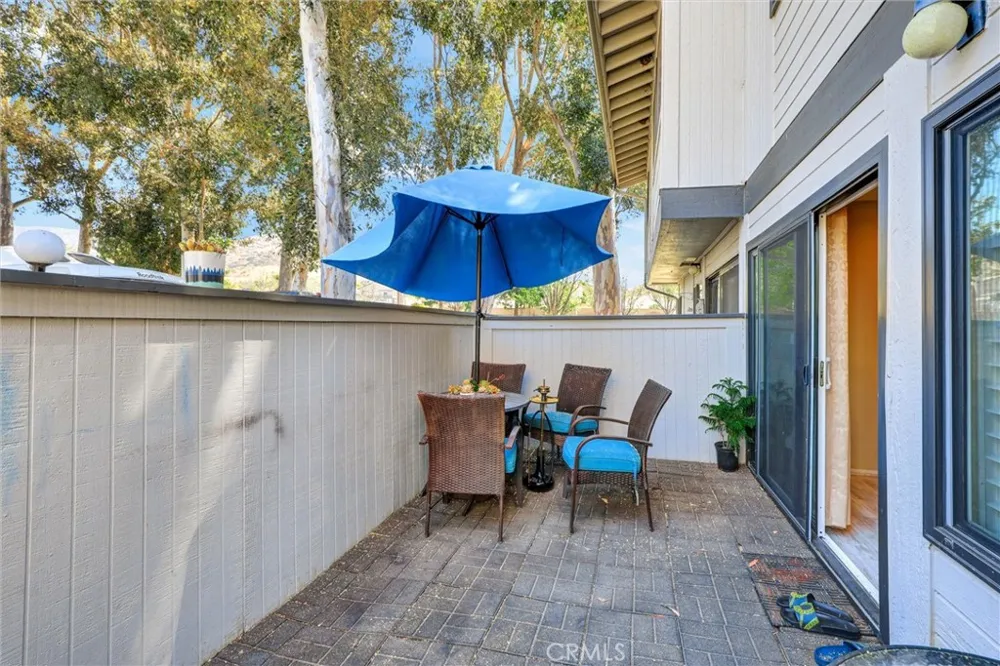 6543 Stoney View #4 Simi Valley, CA 93063