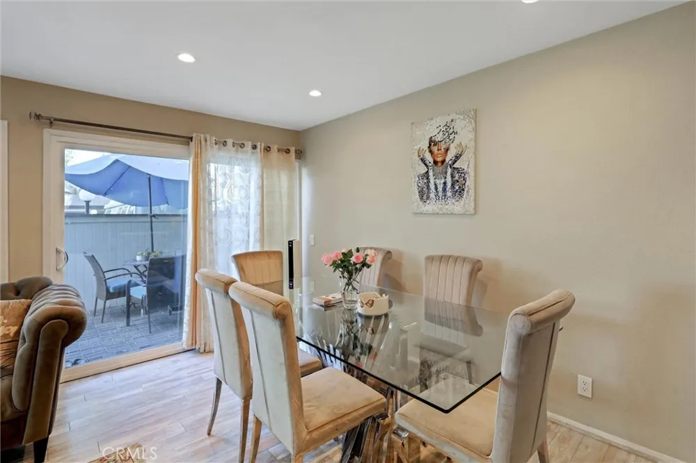 6543 Stoney View #4 Simi Valley, CA 93063