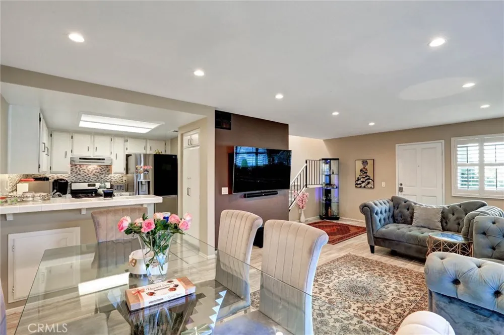 6543 Stoney View #4 Simi Valley, CA 93063