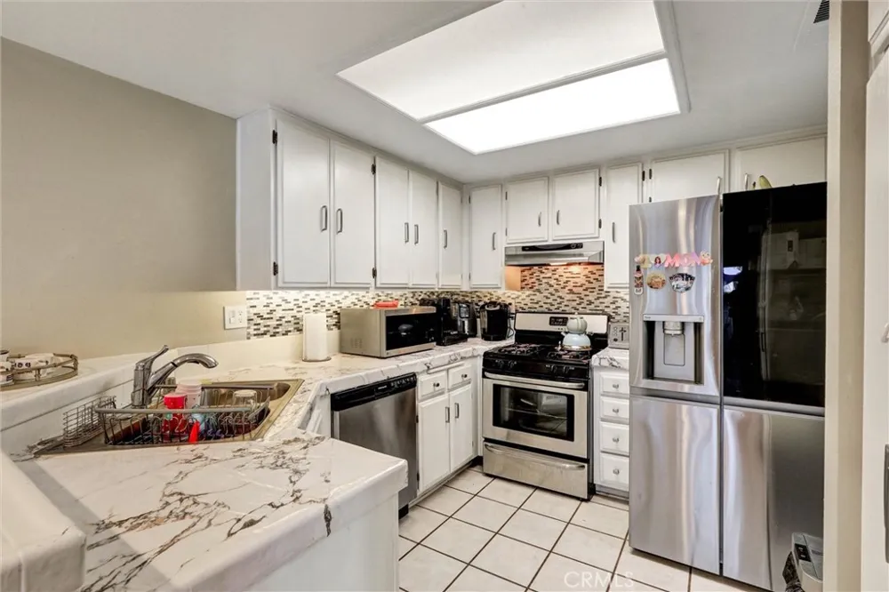 6543 Stoney View #4 Simi Valley, CA 93063