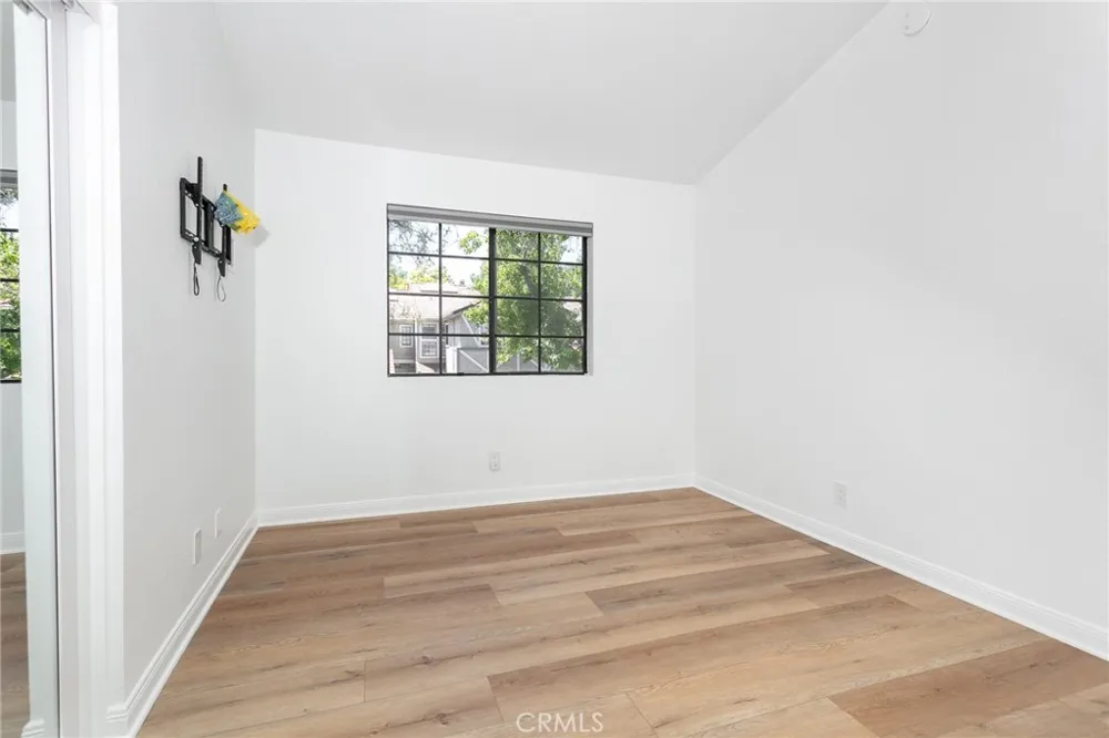 29725 Windsong Agoura Hills, CA 91301