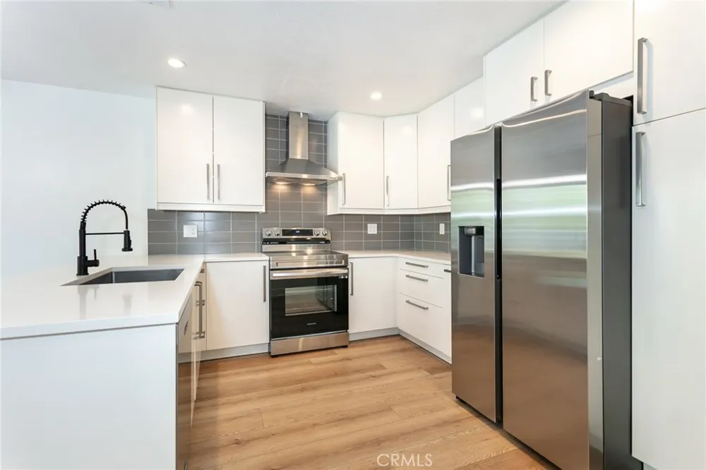 29725 Windsong Agoura Hills, CA 91301