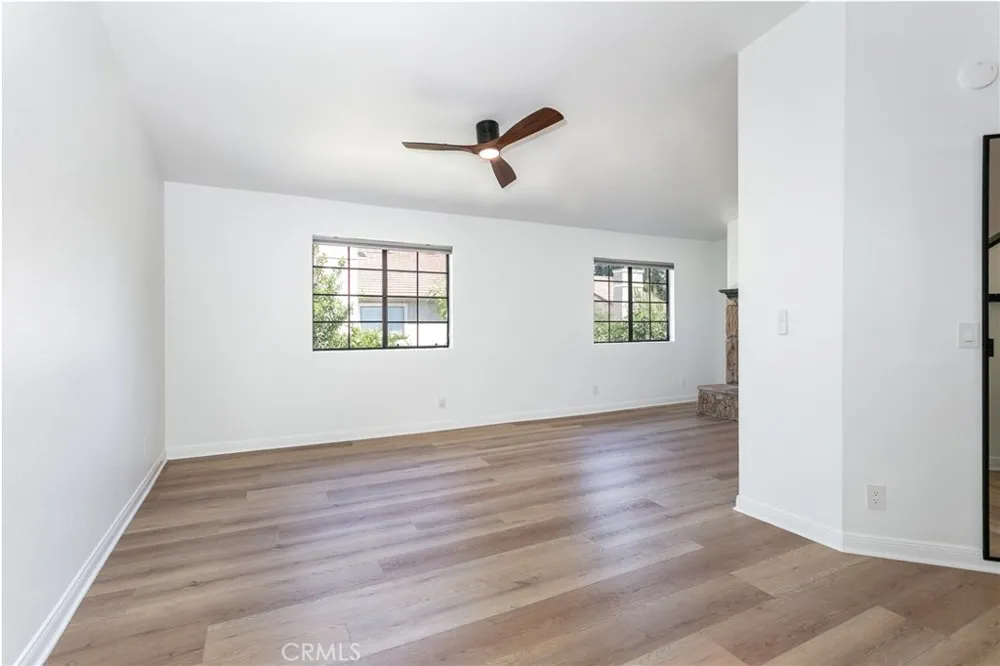 29725 Windsong Agoura Hills, CA 91301