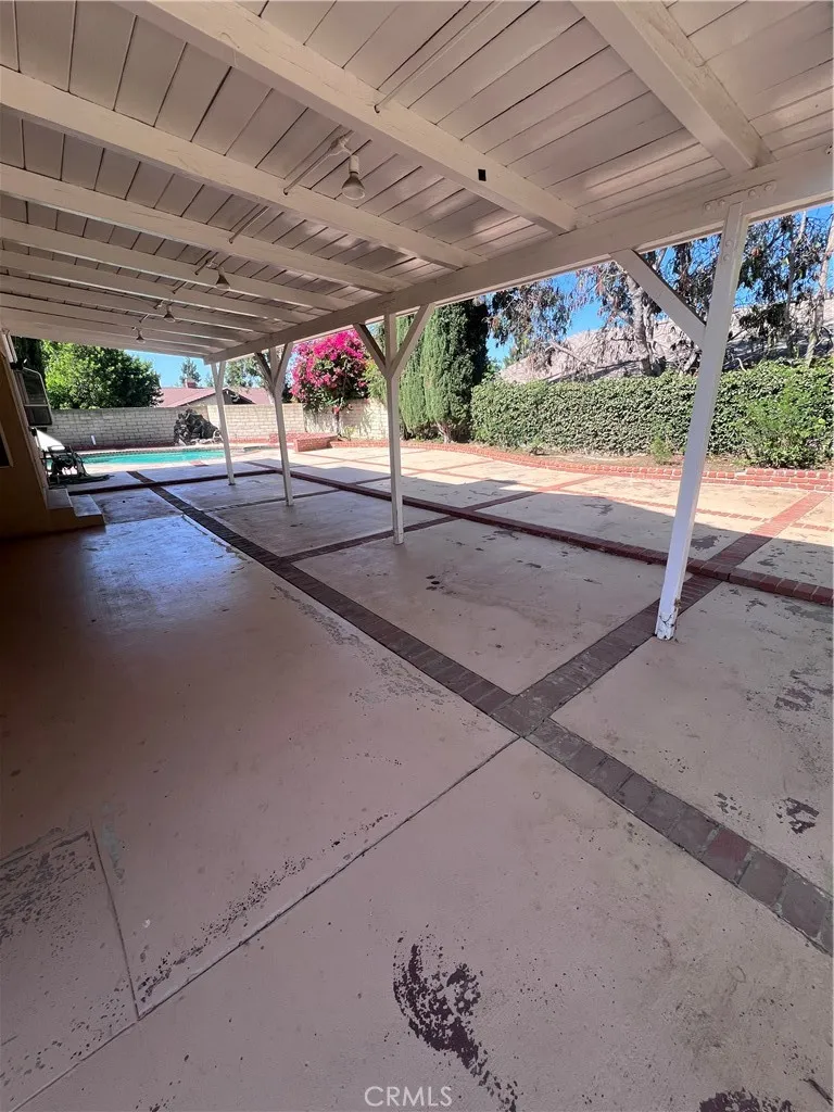10209 Oakdale Chatsworth, CA 91311