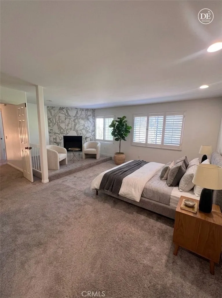 10209 Oakdale Chatsworth, CA 91311