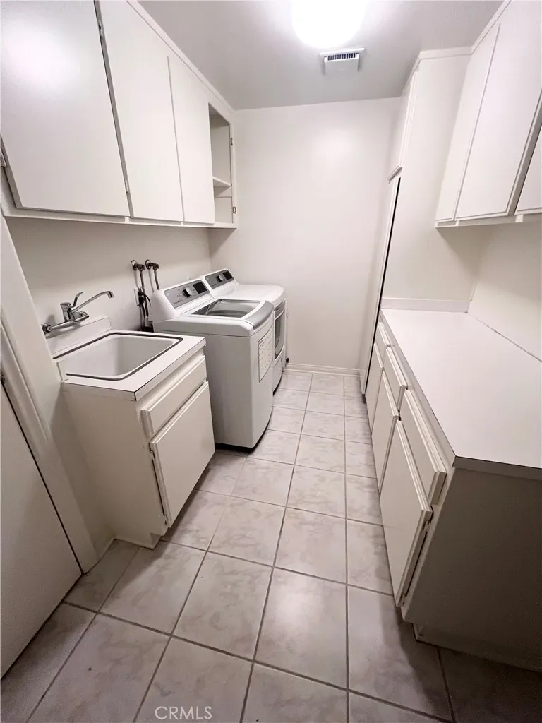 10209 Oakdale Chatsworth, CA 91311