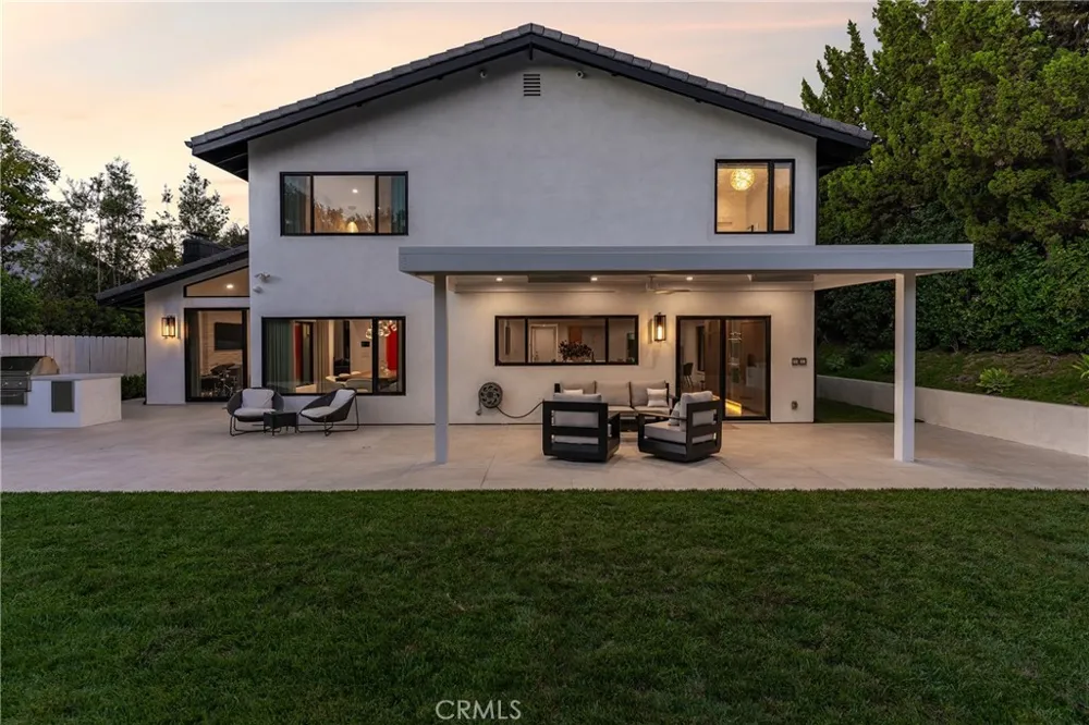 4425 Park Alisal Calabasas, CA 91302