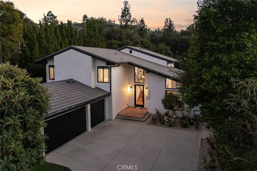 4425 Park Alisal Calabasas, CA 91302