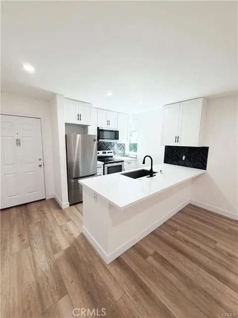 17000 Burbank Boulevard #305