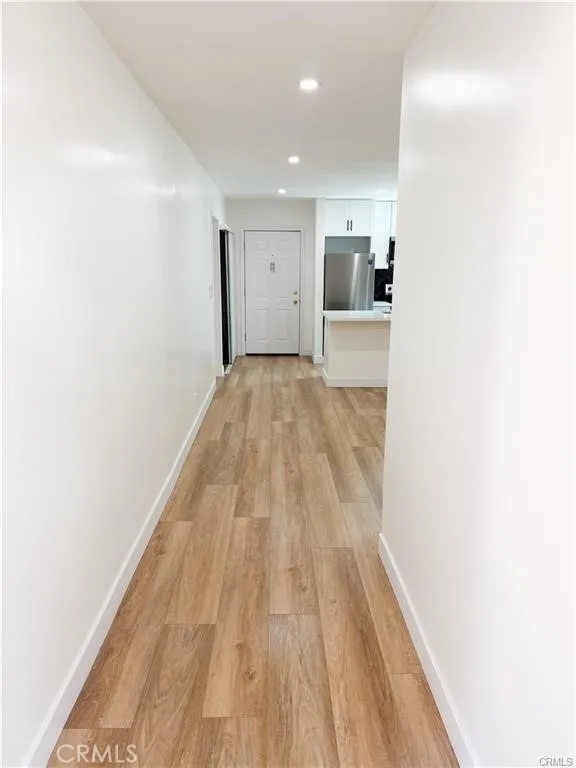 17000 Burbank Boulevard #305 Encino, CA 91316