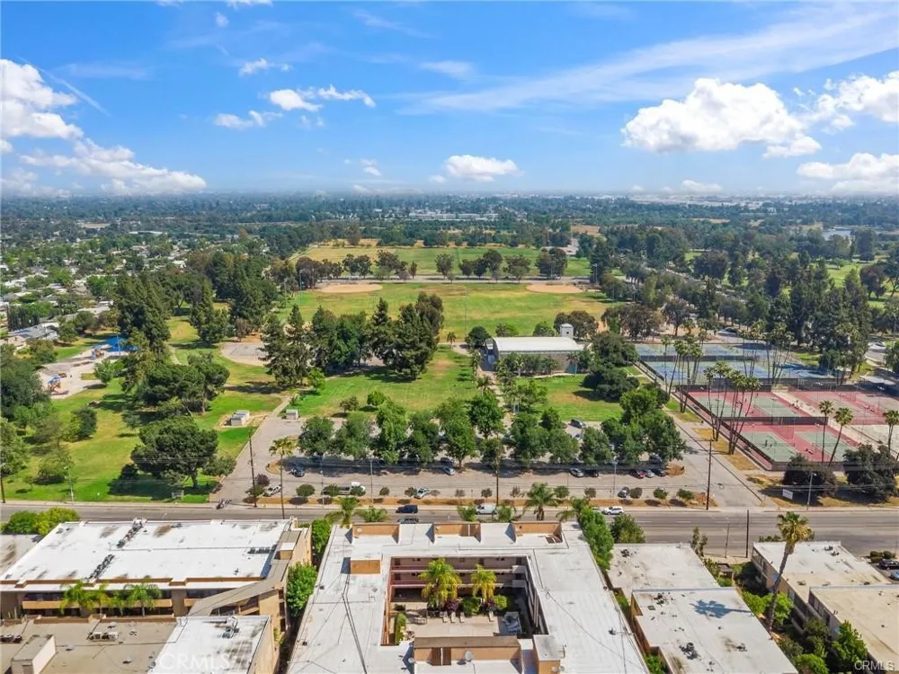 17000 Burbank Boulevard #110 Encino, CA 91316