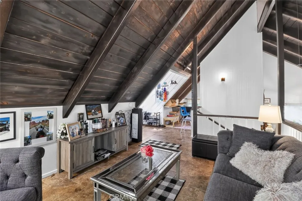 338 Mittry Lane Lake Arrowhead, CA 92352