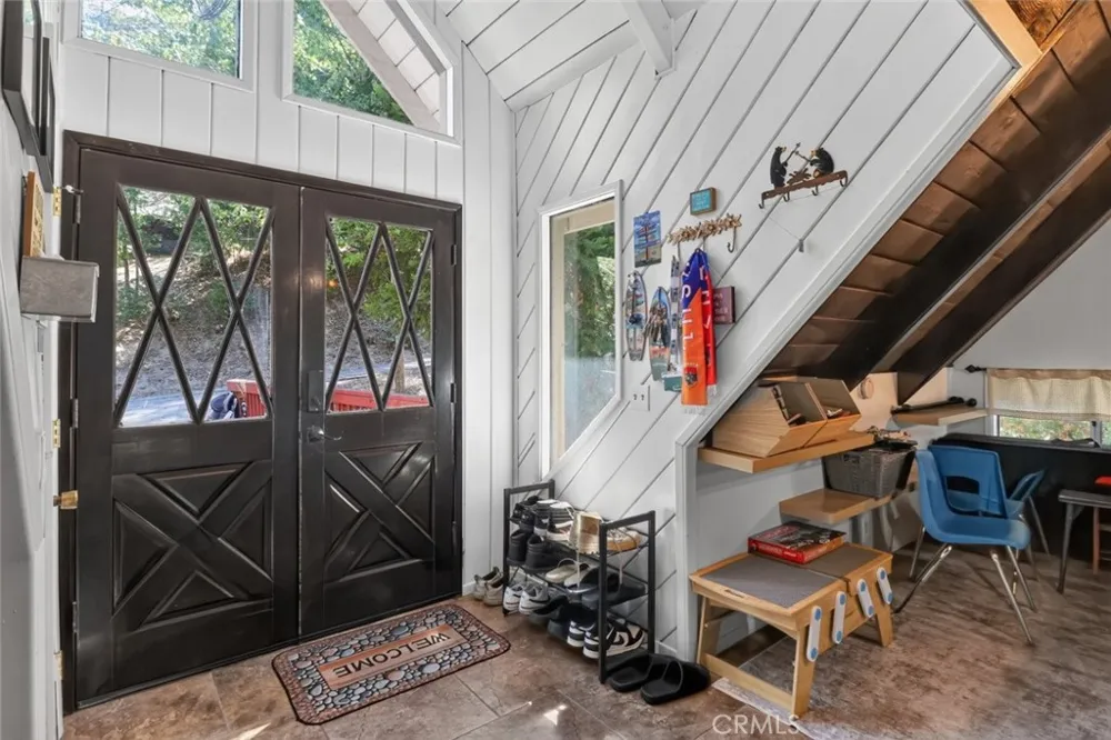 338 Mittry Lane Lake Arrowhead, CA 92352