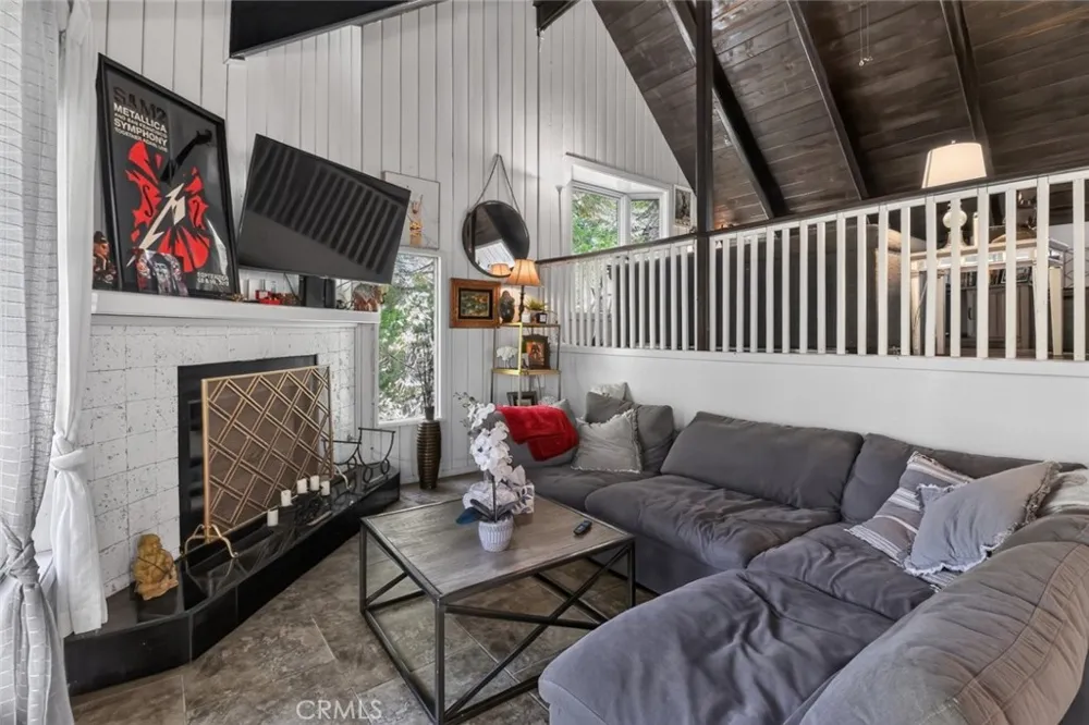 338 Mittry Lane Lake Arrowhead, CA 92352