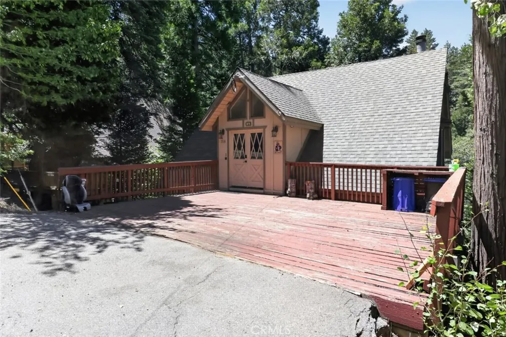 338 Mittry Lane Lake Arrowhead, CA 92352