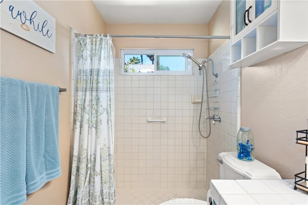 33 Madrid Newbury Park, CA 91320
