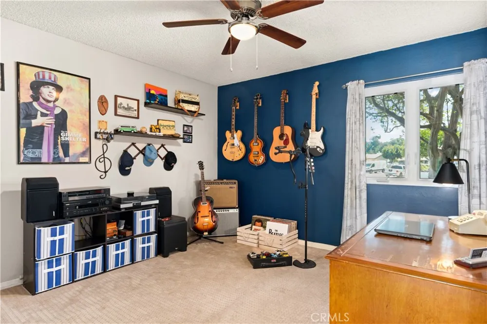 33 Madrid Newbury Park, CA 91320