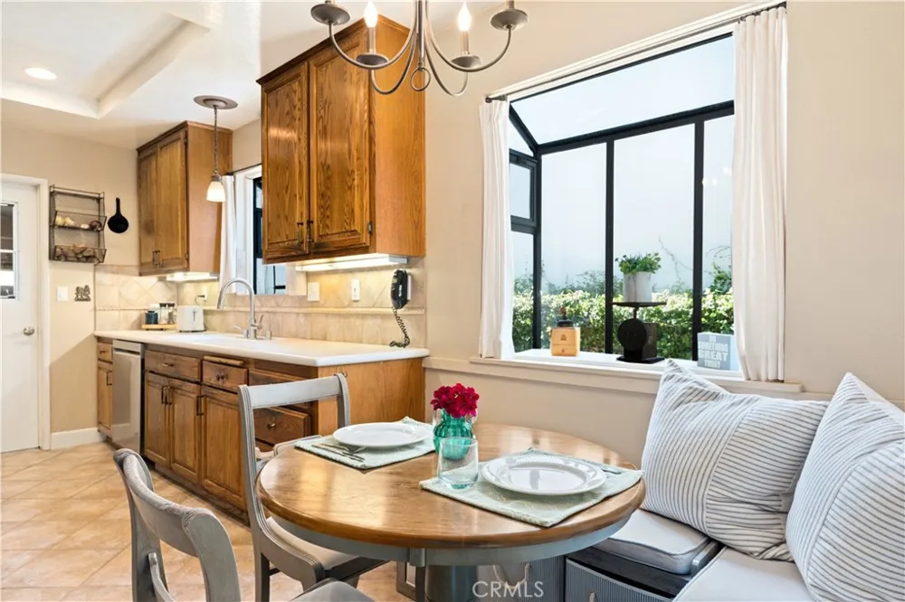 33 Madrid Newbury Park, CA 91320