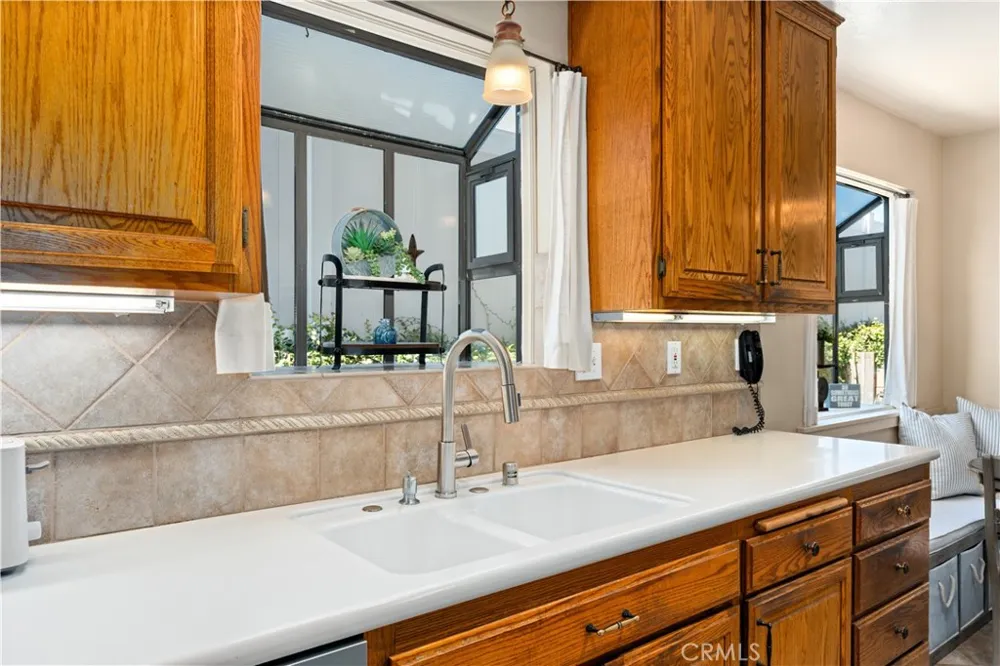 33 Madrid Newbury Park, CA 91320
