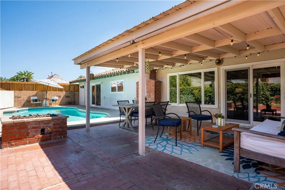33 Madrid Newbury Park, CA 91320
