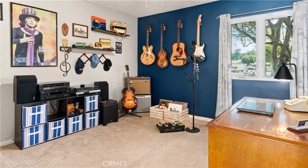 33 Madrid Newbury Park, CA 91320