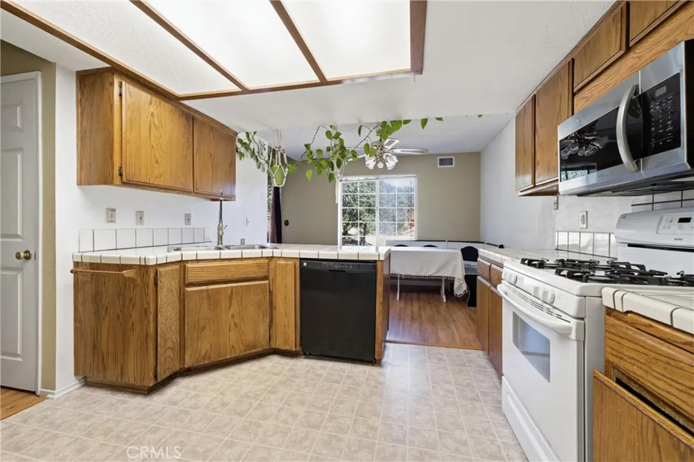 18551 Glenview Court Tehachapi, CA 93561