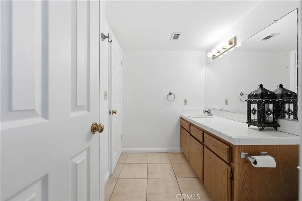 18551 Glenview Court Tehachapi, CA 93561