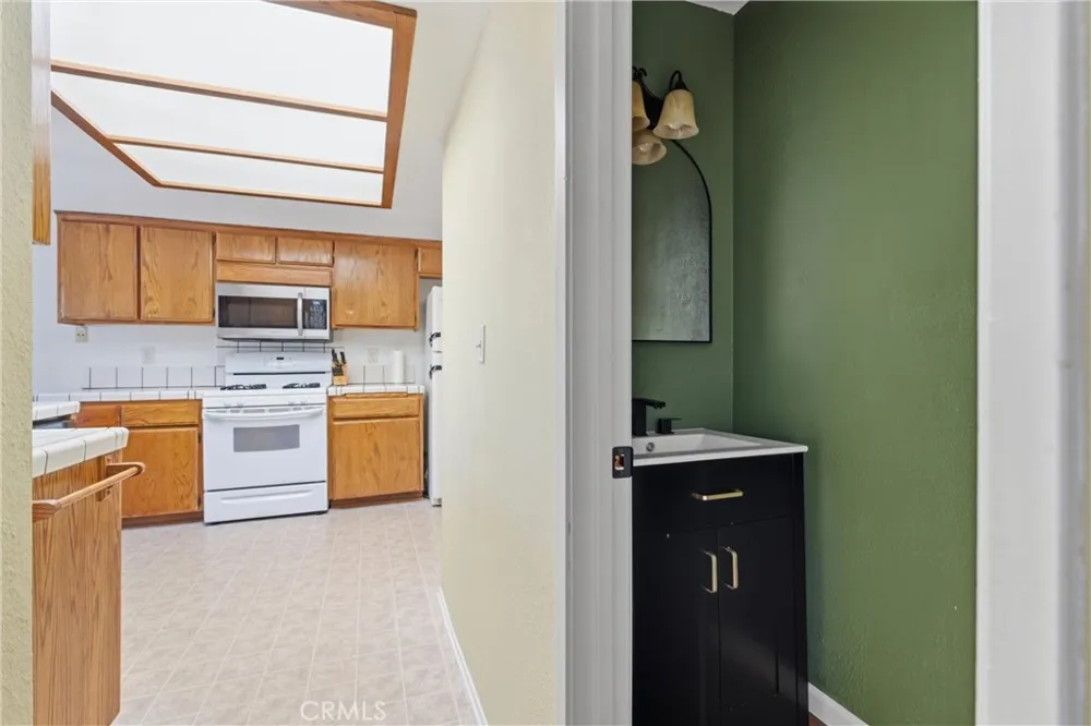 18551 Glenview Court Tehachapi, CA 93561