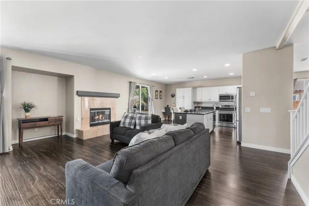 39141 Calmview Palmdale, CA 93551