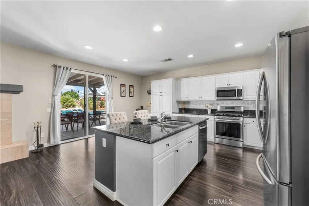 39141 Calmview Palmdale, CA 93551