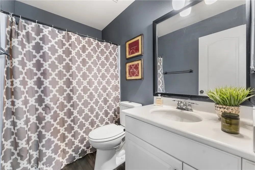 39141 Calmview Palmdale, CA 93551