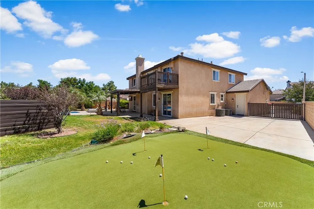 39141 Calmview Palmdale, CA 93551