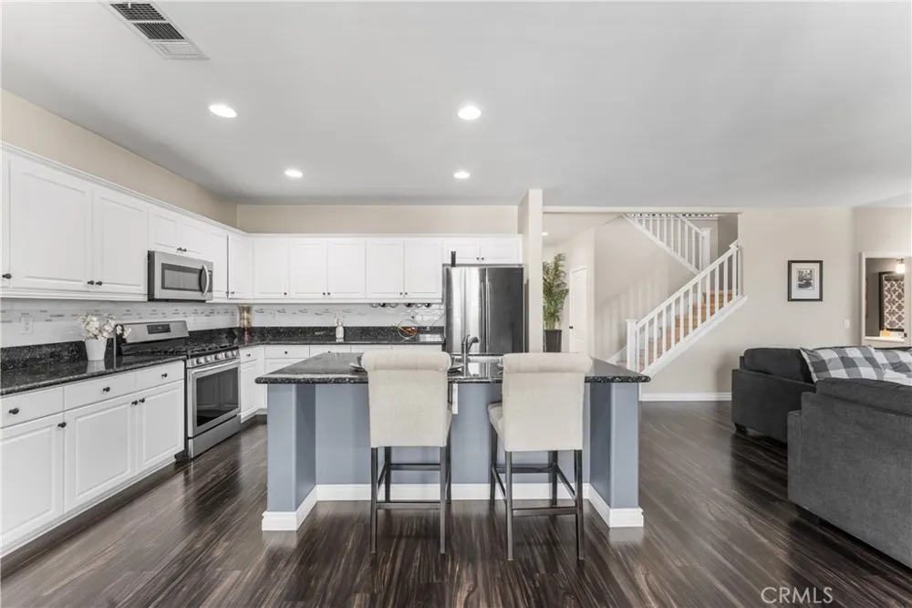 39141 Calmview Palmdale, CA 93551