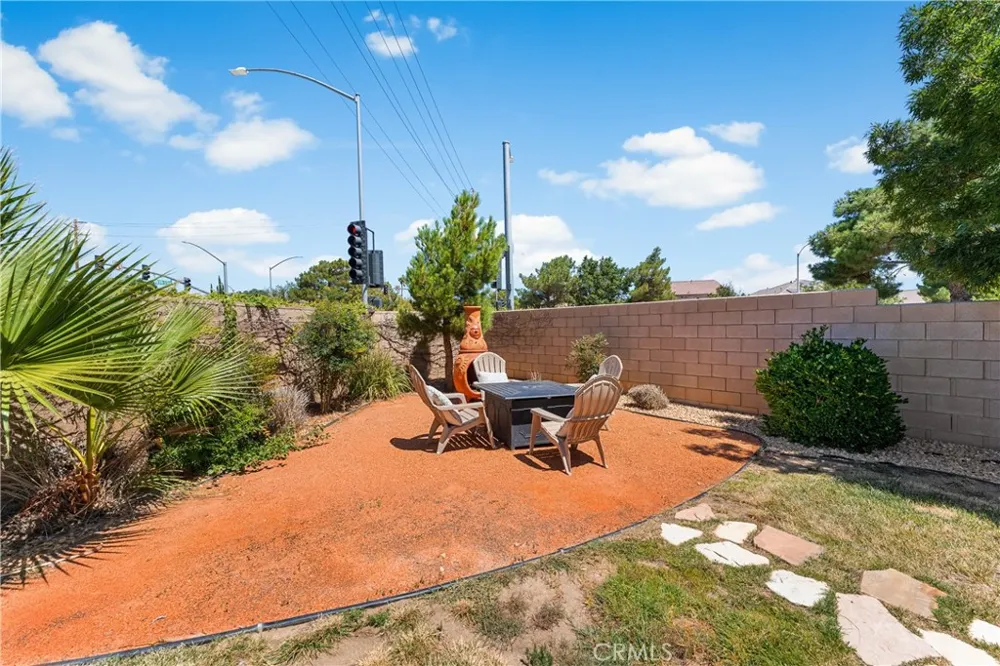 39141 Calmview Palmdale, CA 93551