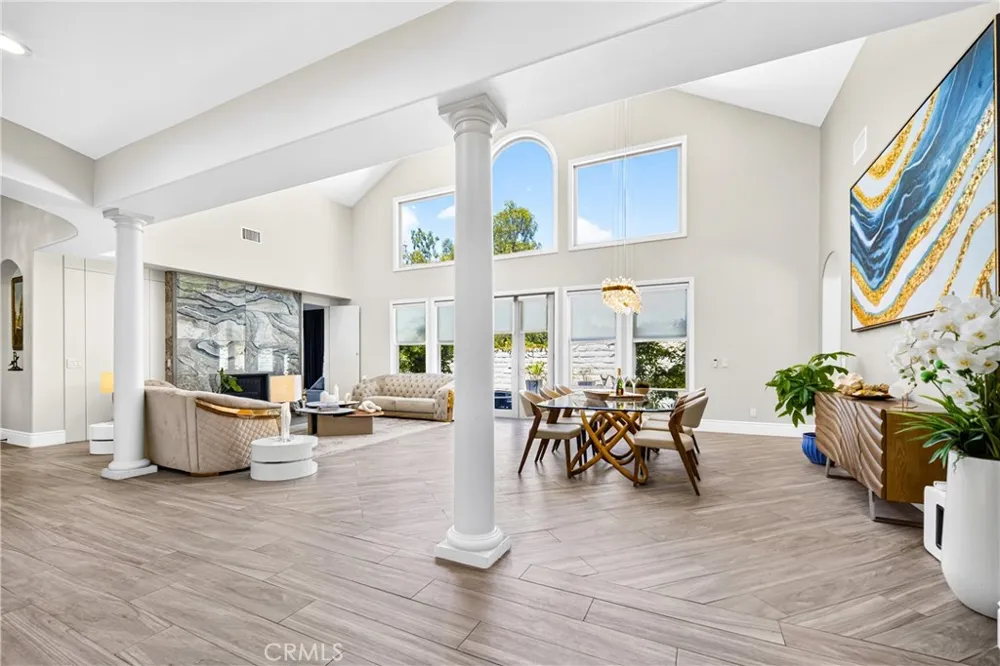 2025 Lonestar Thousand Oaks, CA 91362