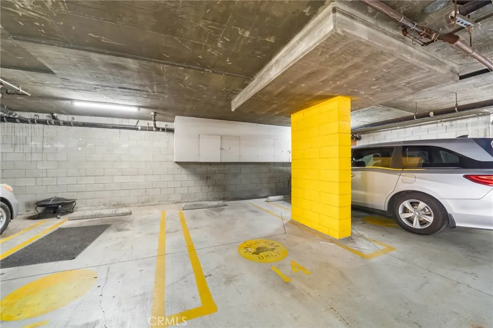 554 E San Jose #203 Burbank, CA 91501