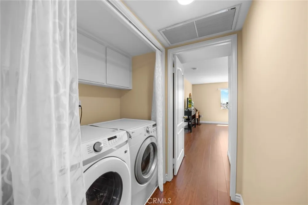 554 E San Jose #203 Burbank, CA 91501